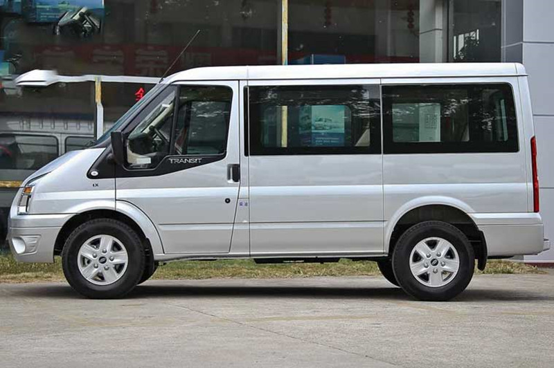 北京租14座小型客车带司机出游